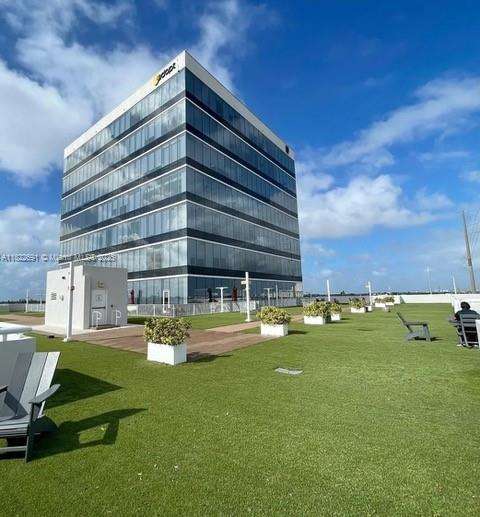 Small Image of 20200 WEST DIXIE HWY #603, Miami Number 24