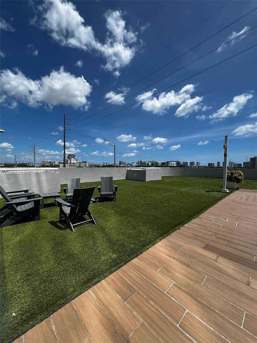 Small Image of 20200 WEST DIXIE HWY #603, Miami Number 32