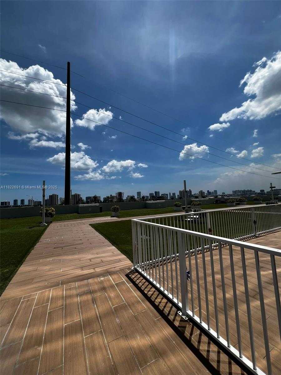 Small Image of 20200 WEST DIXIE HWY #603, Miami Number 34