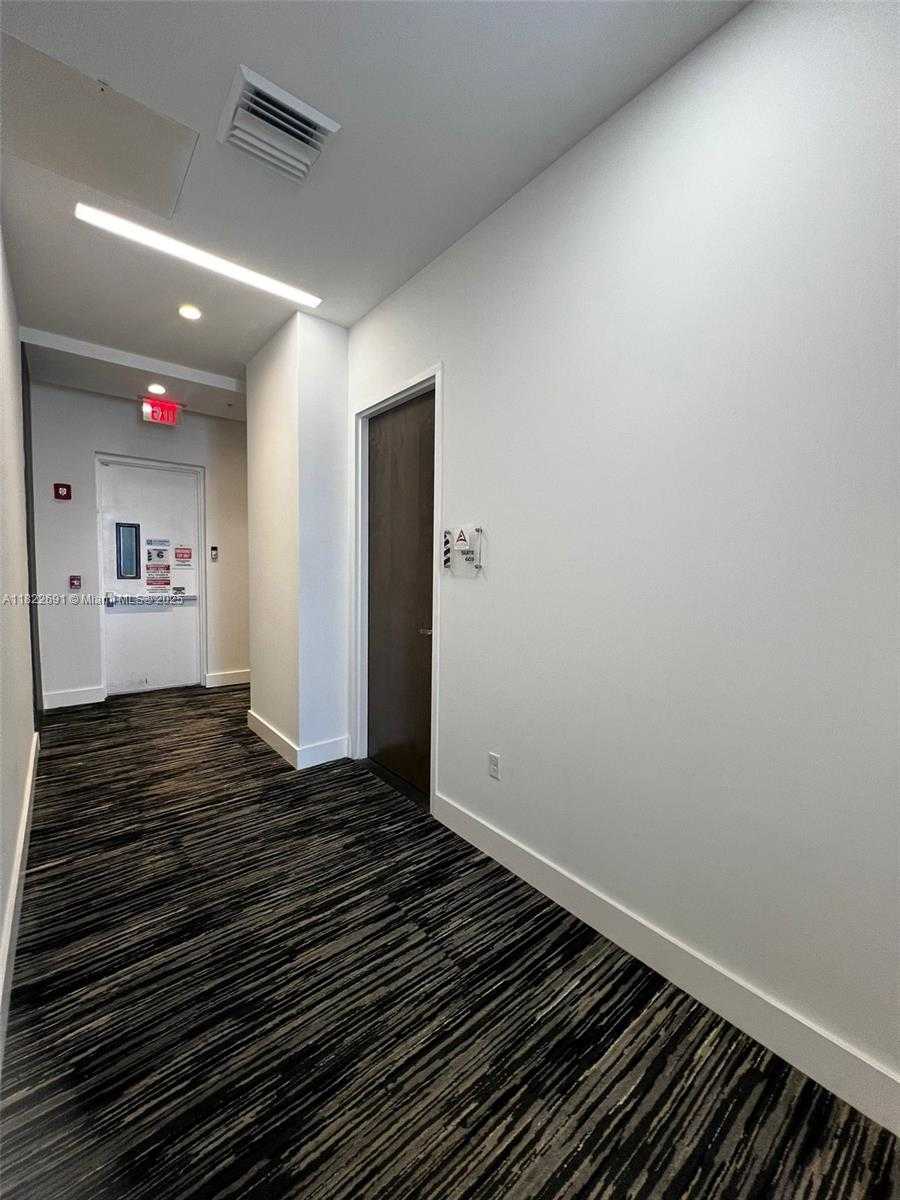 Small Image of 20200 WEST DIXIE HWY #603, Miami Number 35