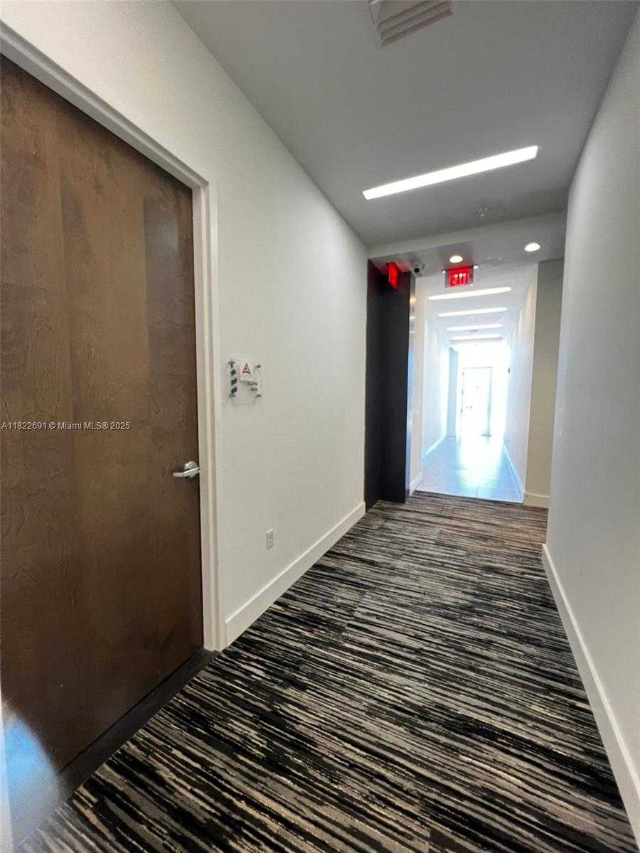Small Image of 20200 WEST DIXIE HWY #603, Miami Number 37