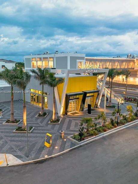 Small Image of 20200 WEST DIXIE HWY #603, Miami Number 41