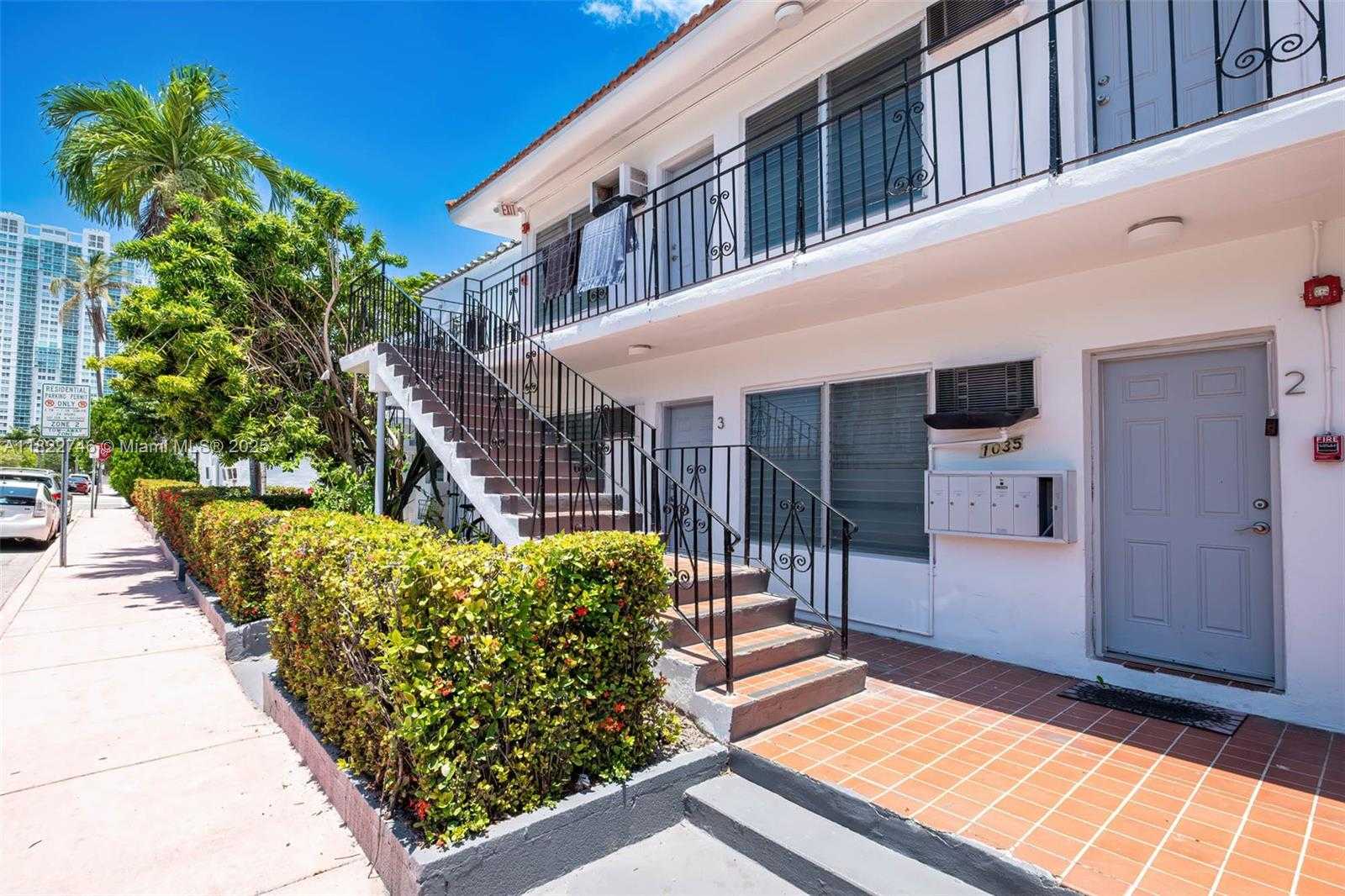 Small Image of Miami Beach Number 3