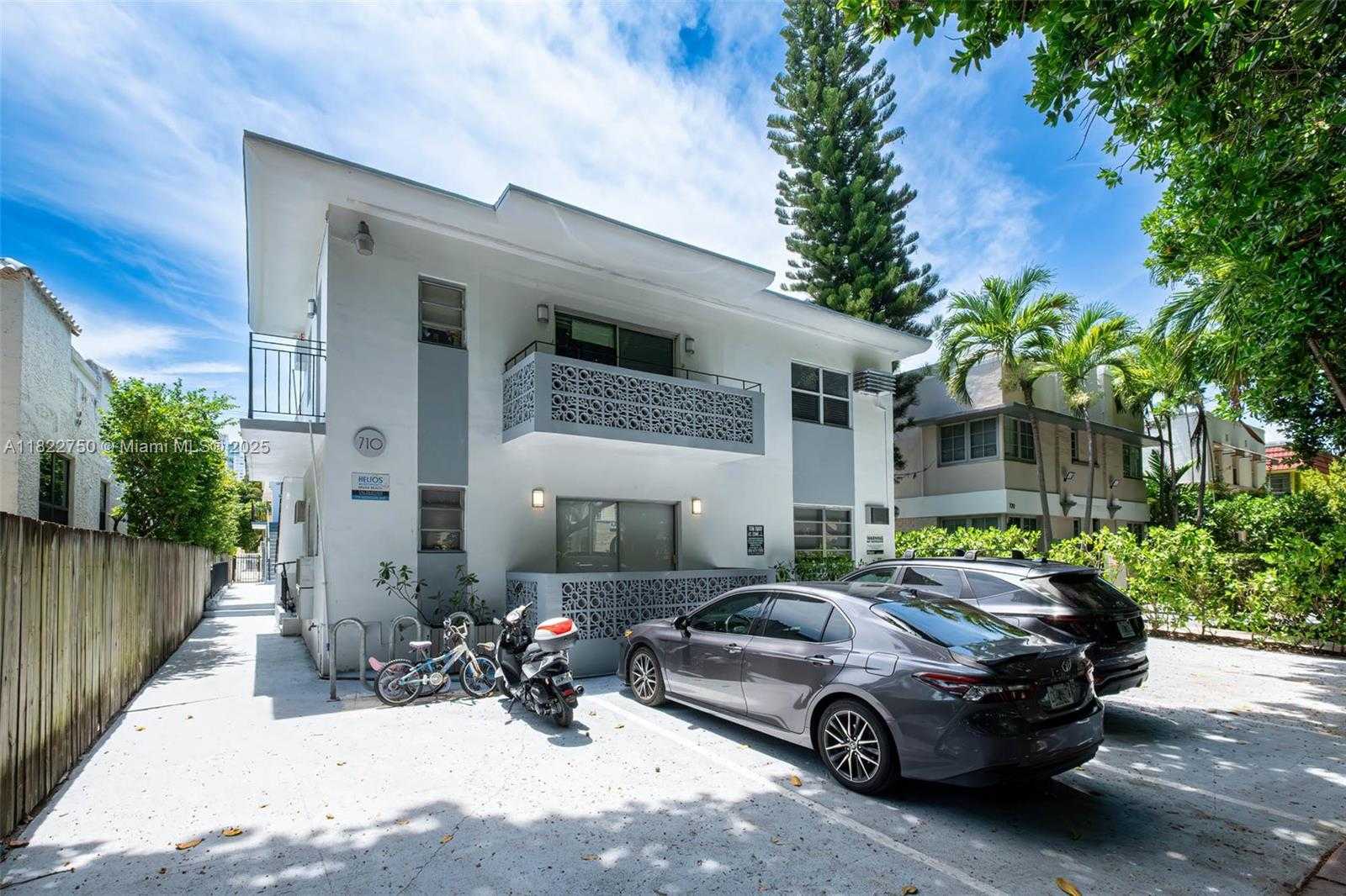Small Image of Miami Beach Number 3