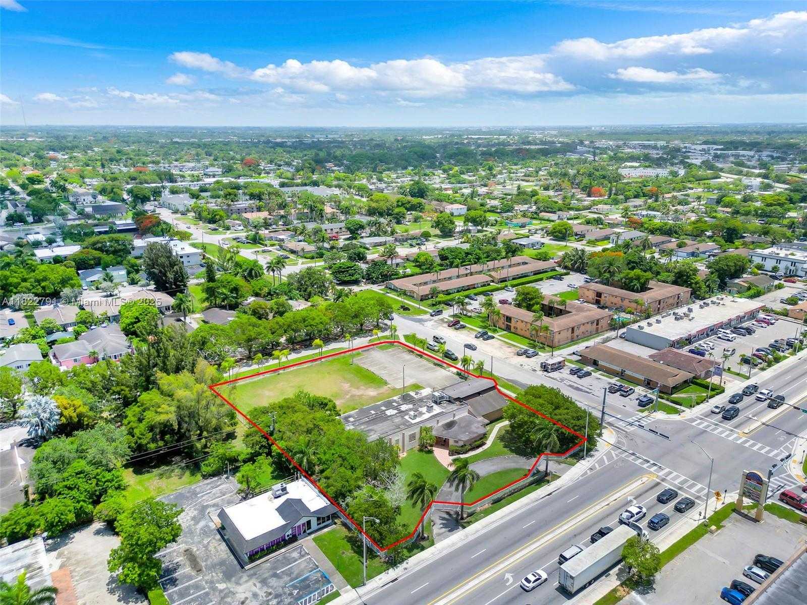 Small Image of 185 NORTH EAST 8TH ST (CAMPBELL DR), Homestead Number 21