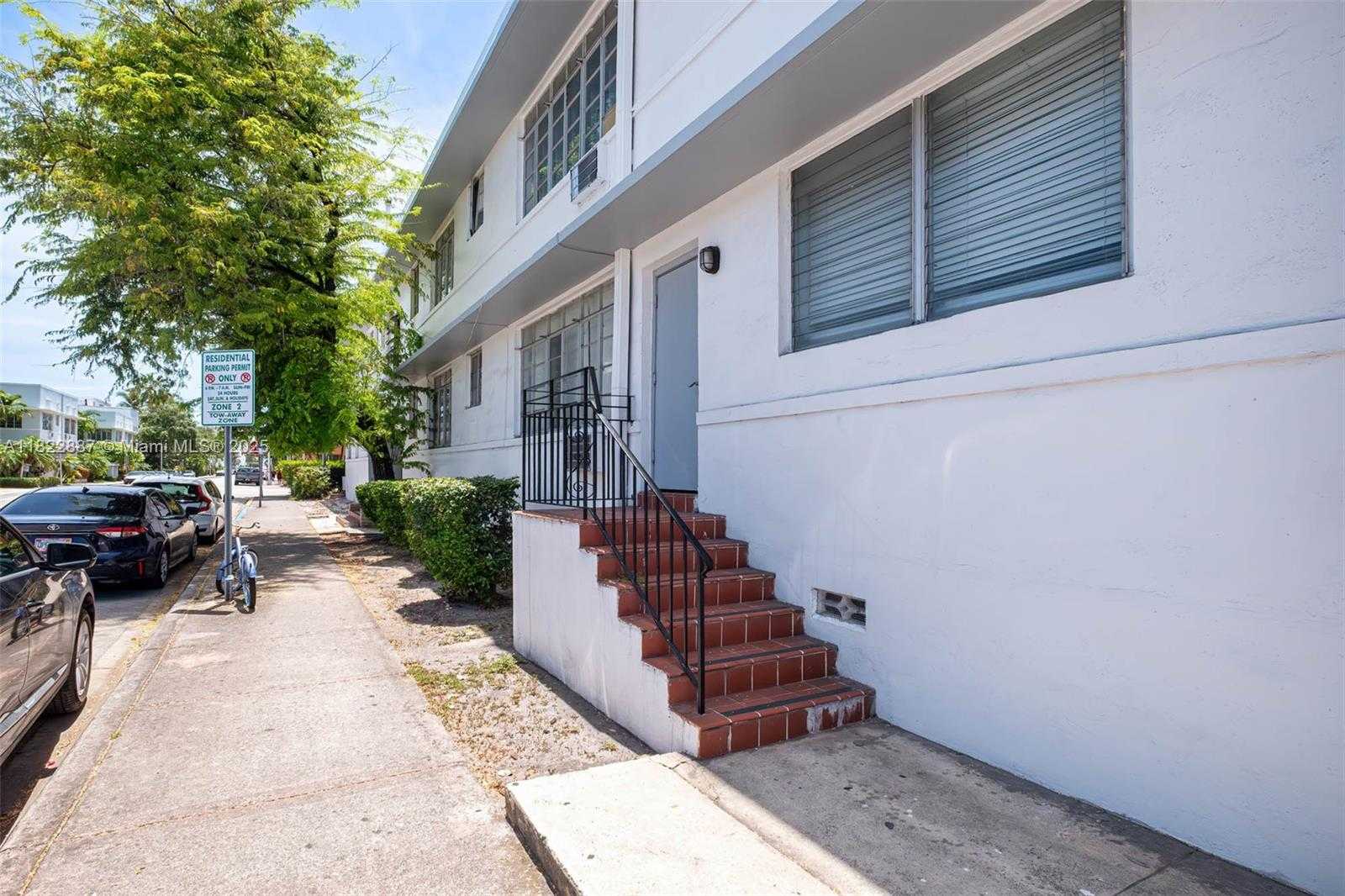 Small Image of Miami Beach Number 3