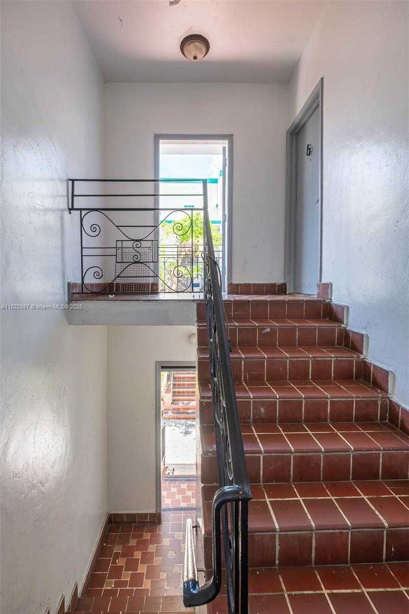 Small Image of Miami Beach Number 8