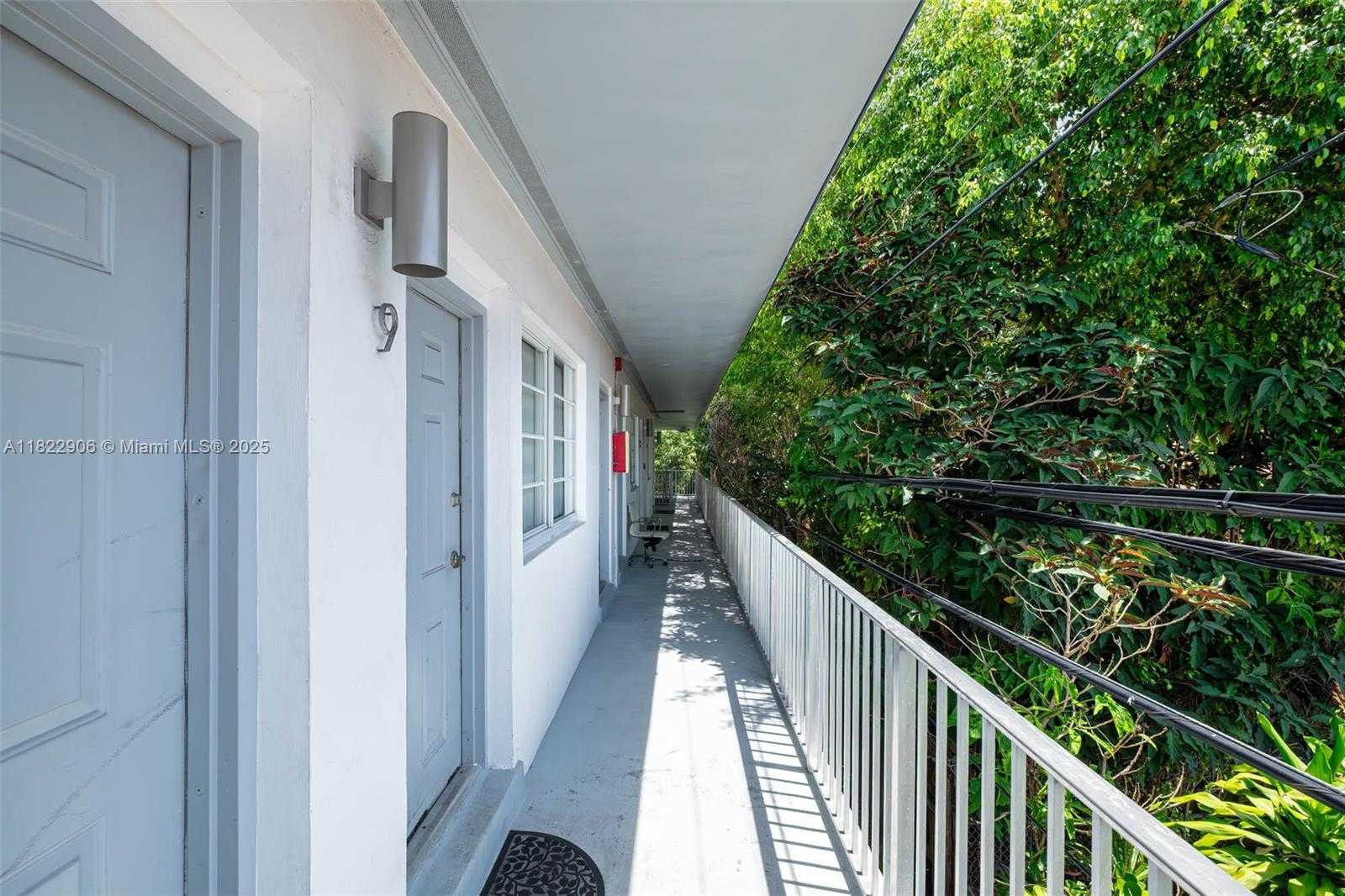 Small Image of Miami Beach Number 12
