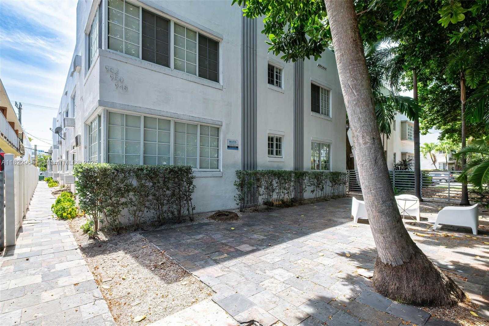Small Image of Miami Beach Number 2