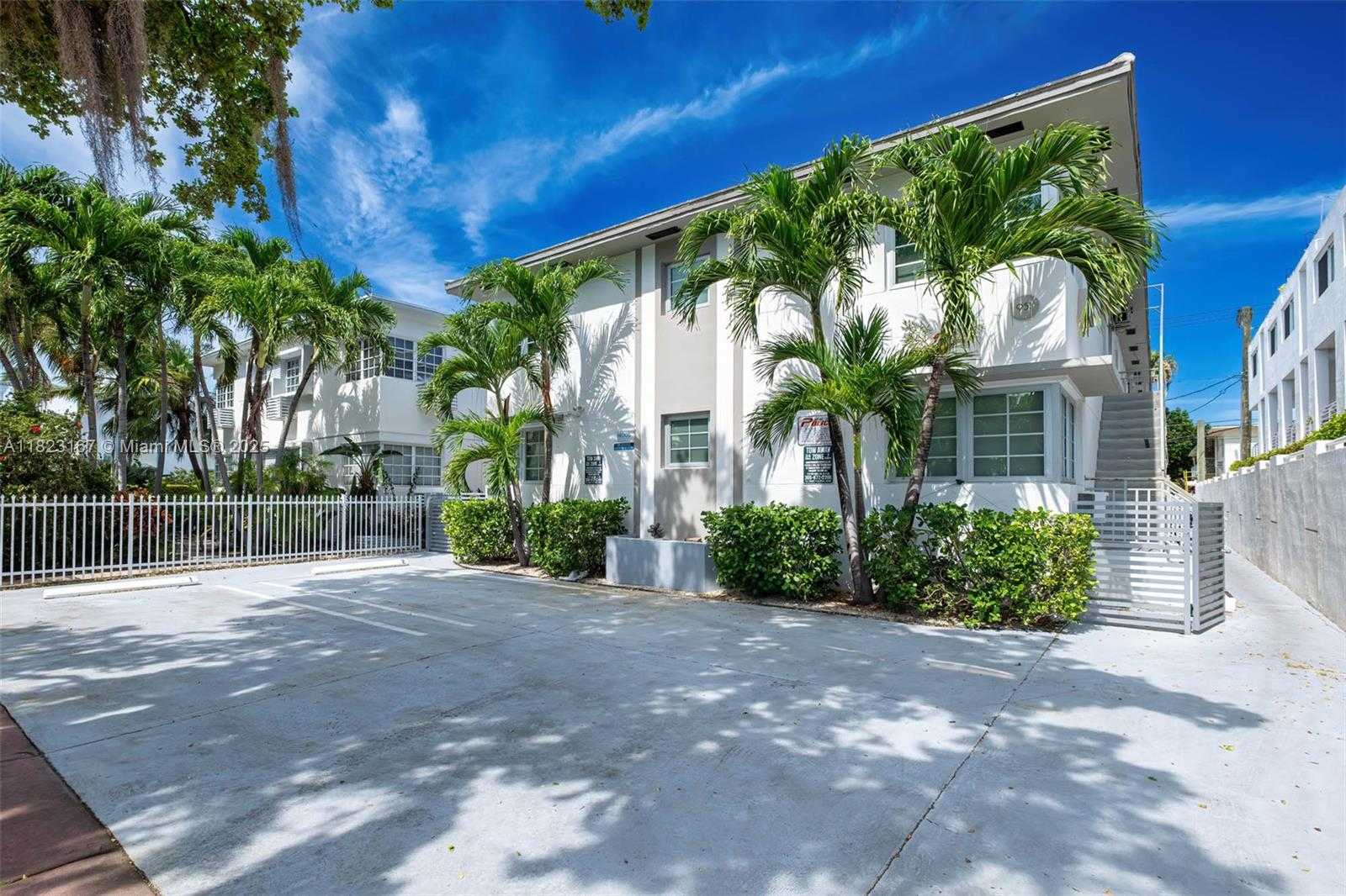 Small Image of Miami Beach Number 2