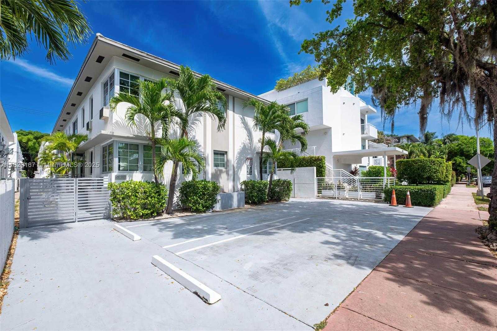 Small Image of Miami Beach Number 3