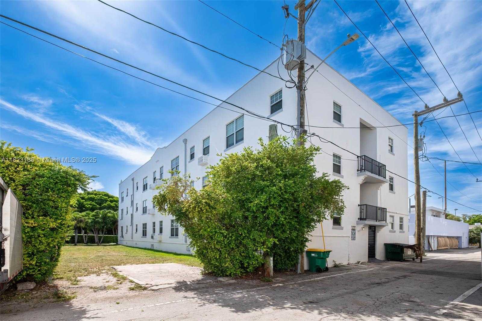 Small Image of Miami Beach Number 4