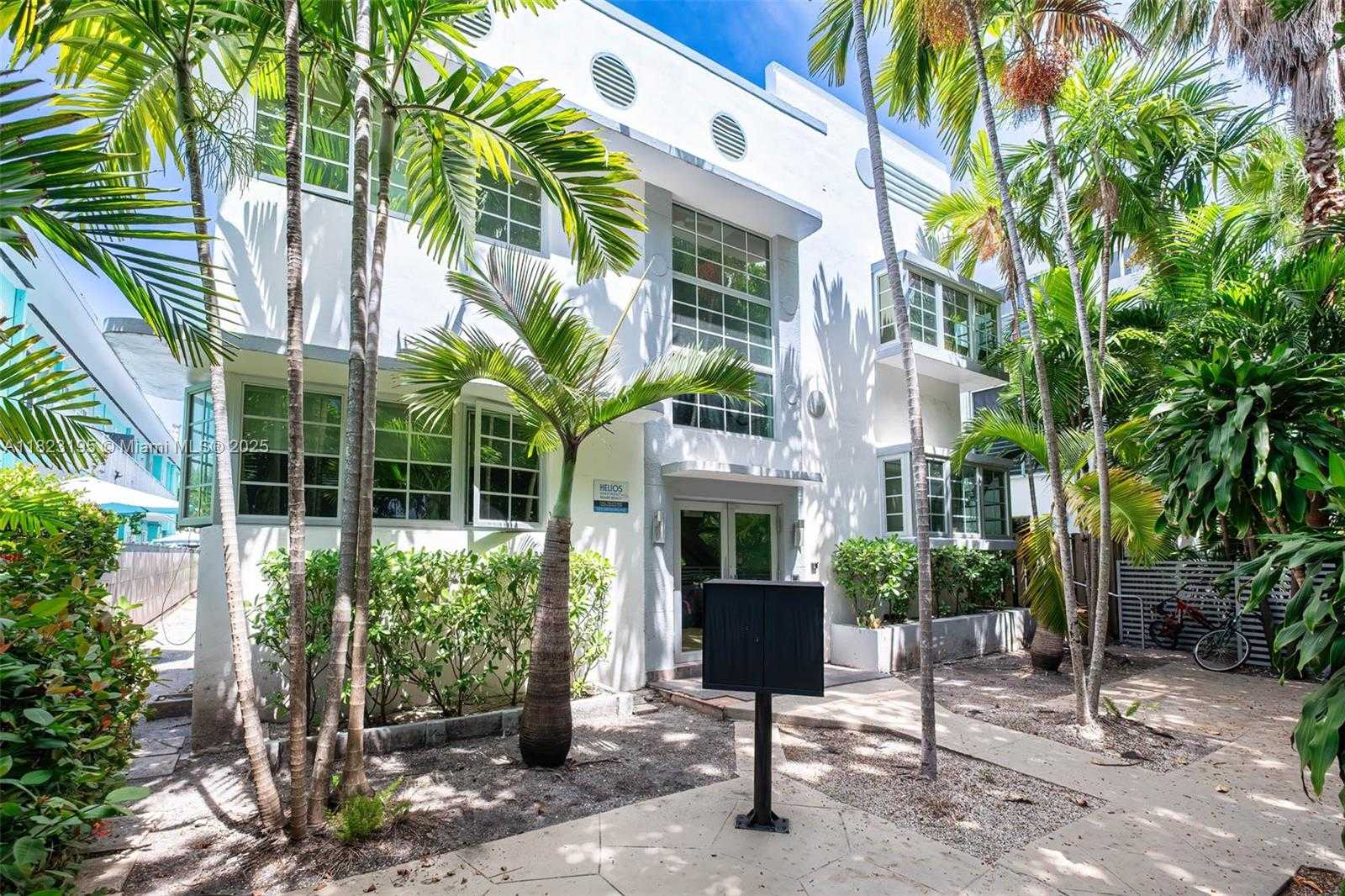 Small Image of Miami Beach Number 2