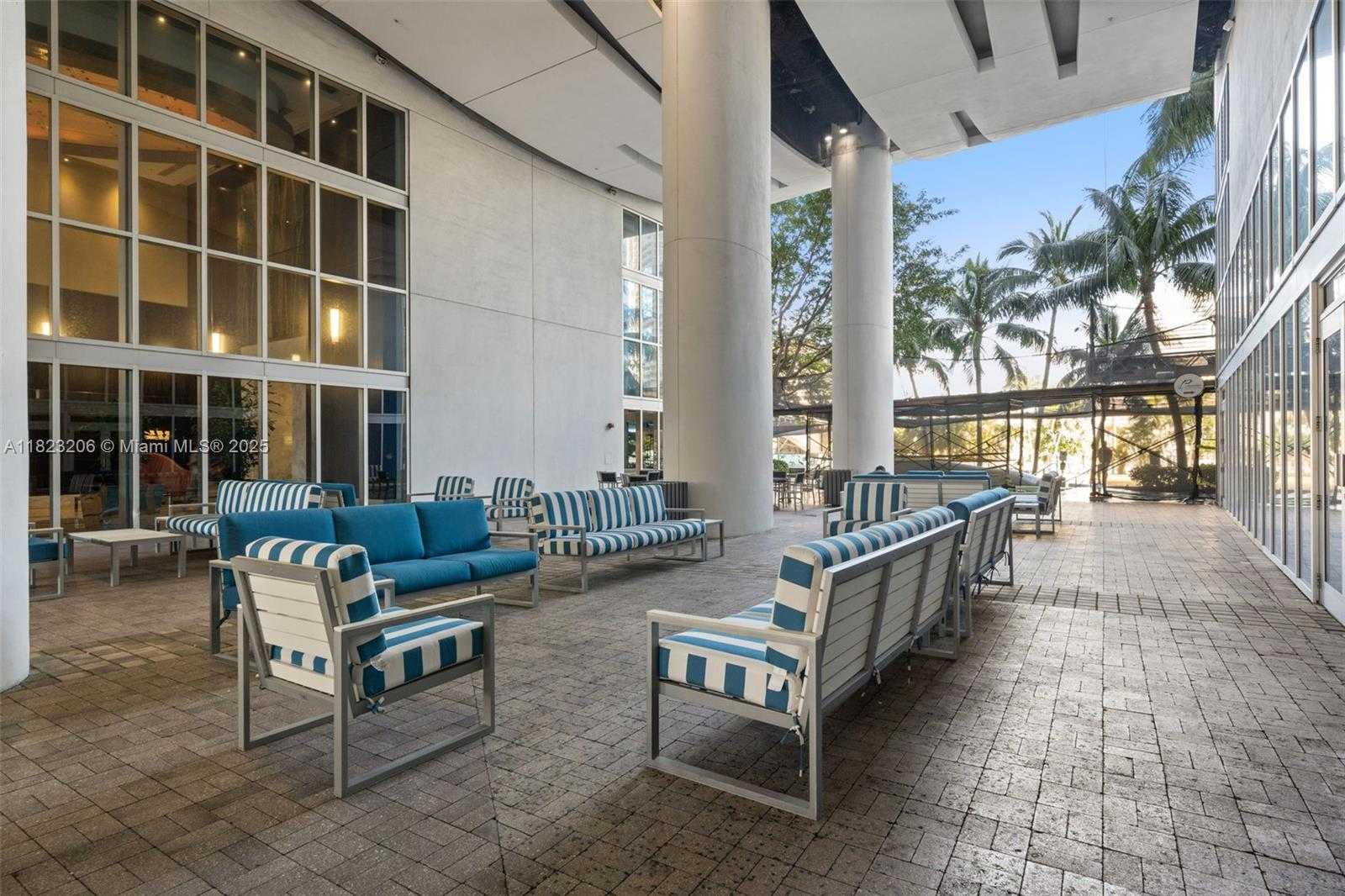 Small Image of 175 SE 7th St, Miami, FL 33131, USA Number 26