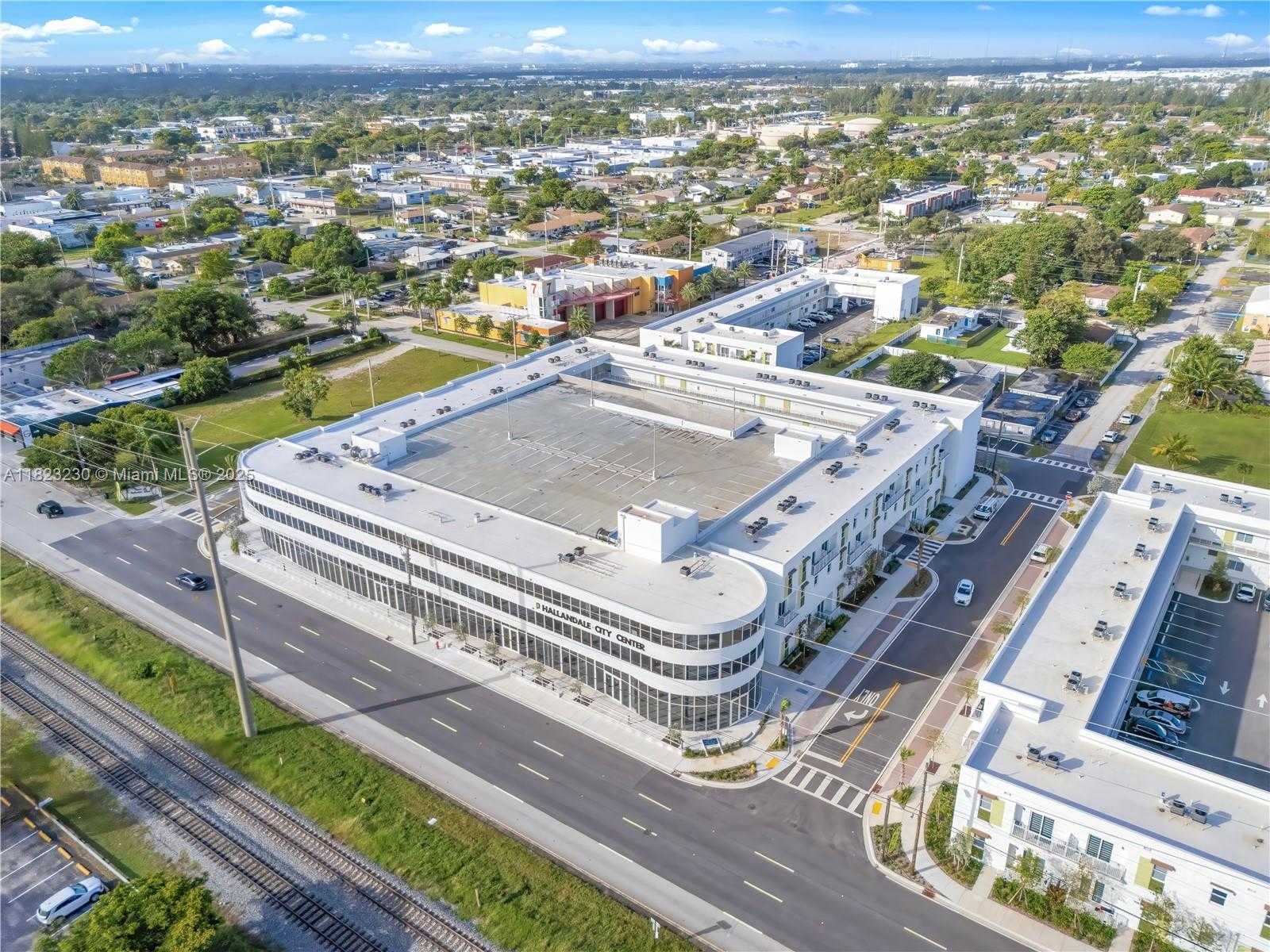 Small Image of 504 NORTH WEST 1ST AVENUE, Hallandale Beach Number 12