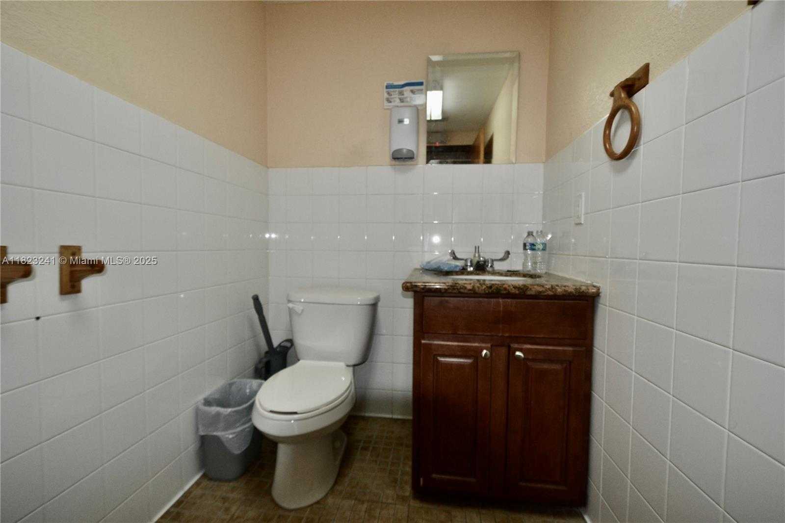 Small Image of 32 EAST 5TH ST #54 56, Hialeah Number 11