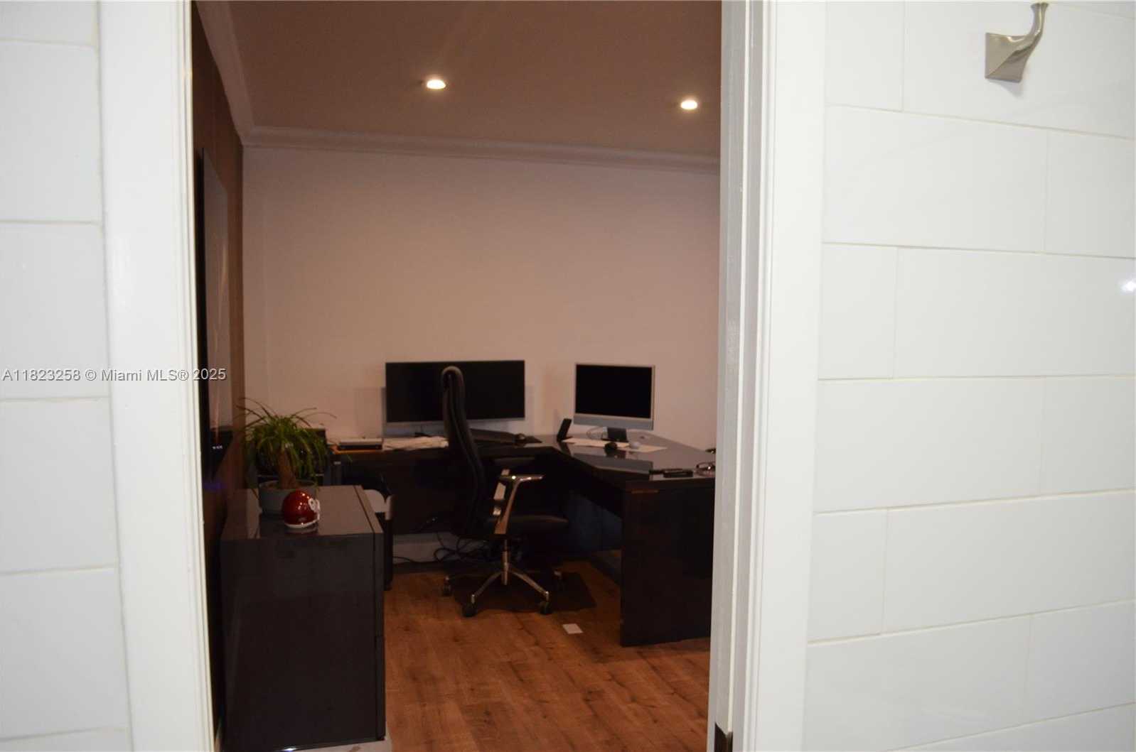 Small Image of 7311 NORTH WEST 12TH ST #20, Miami Number 17