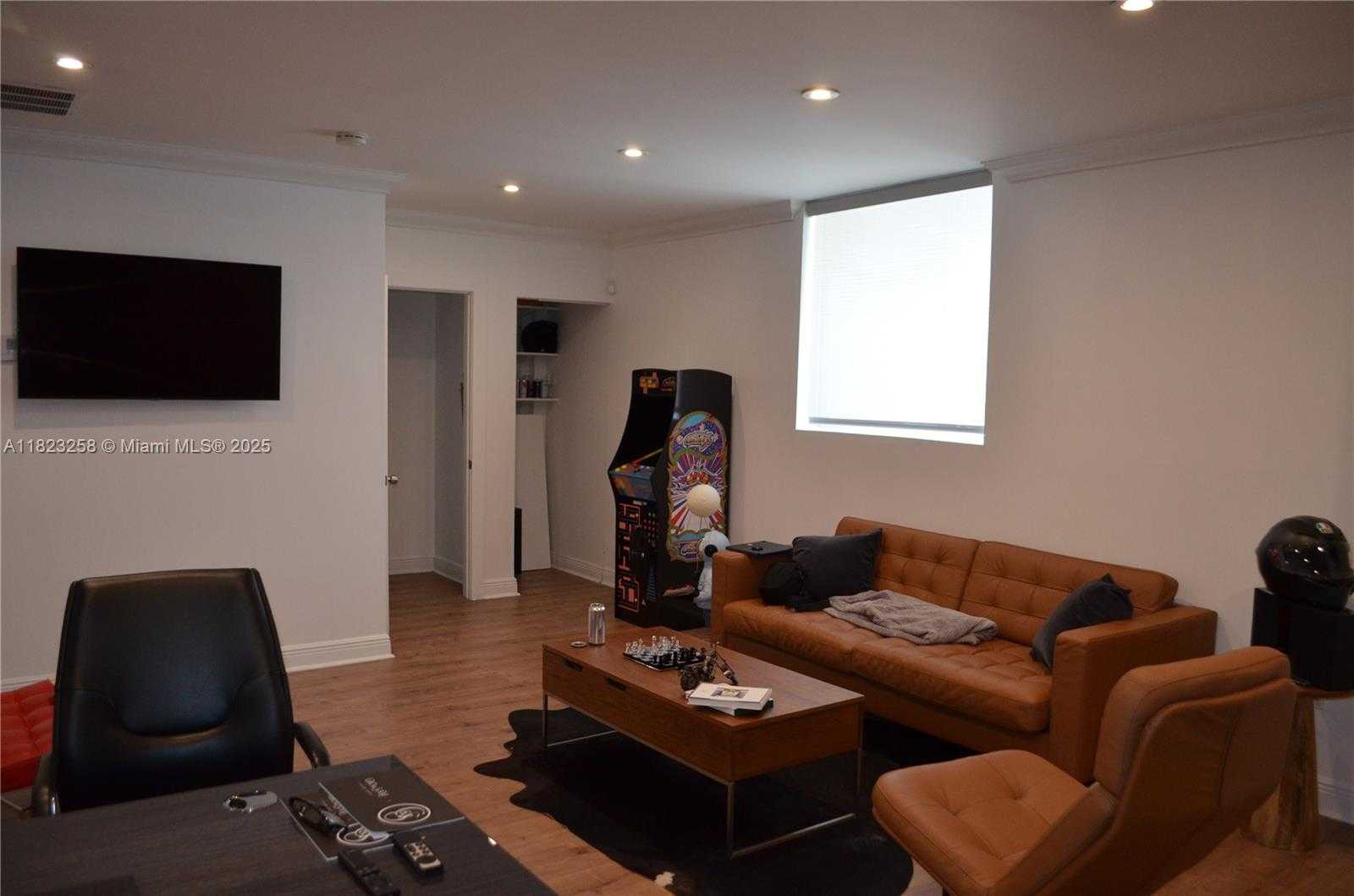 Small Image of 7311 NORTH WEST 12TH ST #20, Miami Number 18