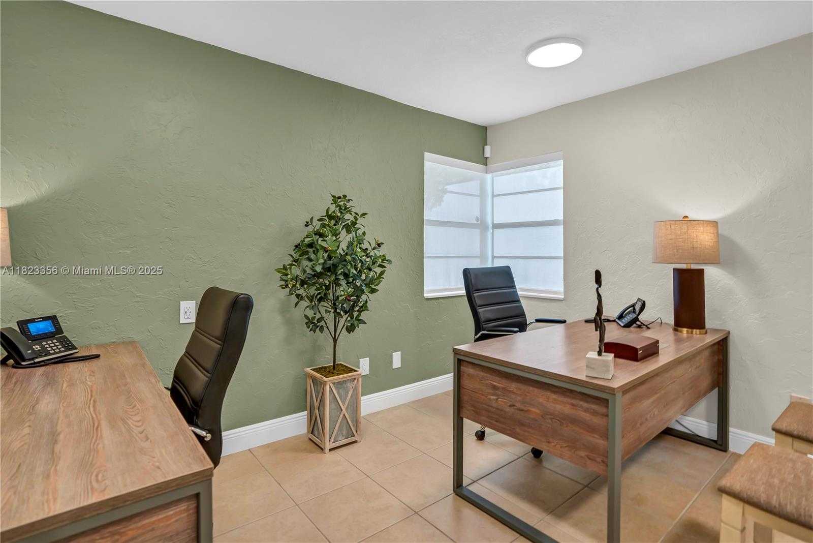 Small Image of 481 EAST COMMERCIAL BLVD, Oakland Park Number 10