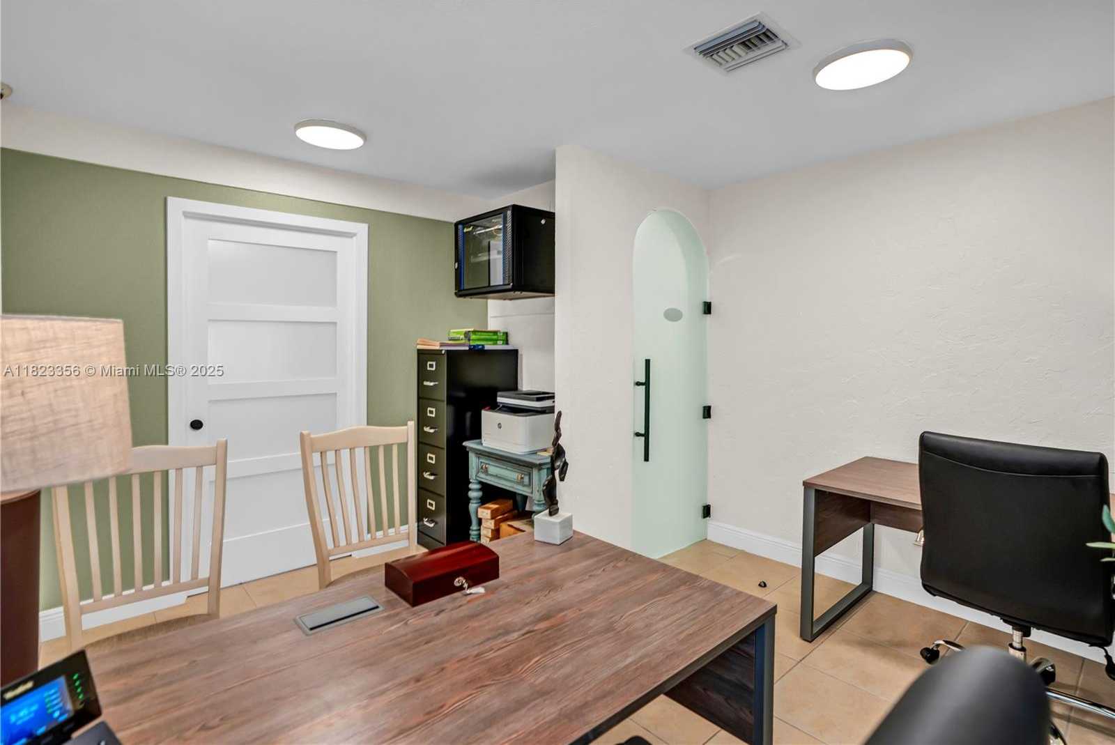 Small Image of 481 EAST COMMERCIAL BLVD, Oakland Park Number 13