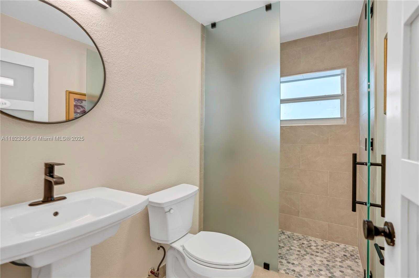 Small Image of 481 EAST COMMERCIAL BLVD, Oakland Park Number 15