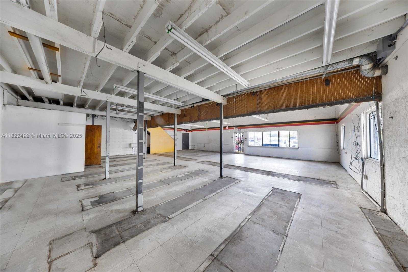 Small Image of 3401 NORTH WEST 7TH AVE, Miami Number 4