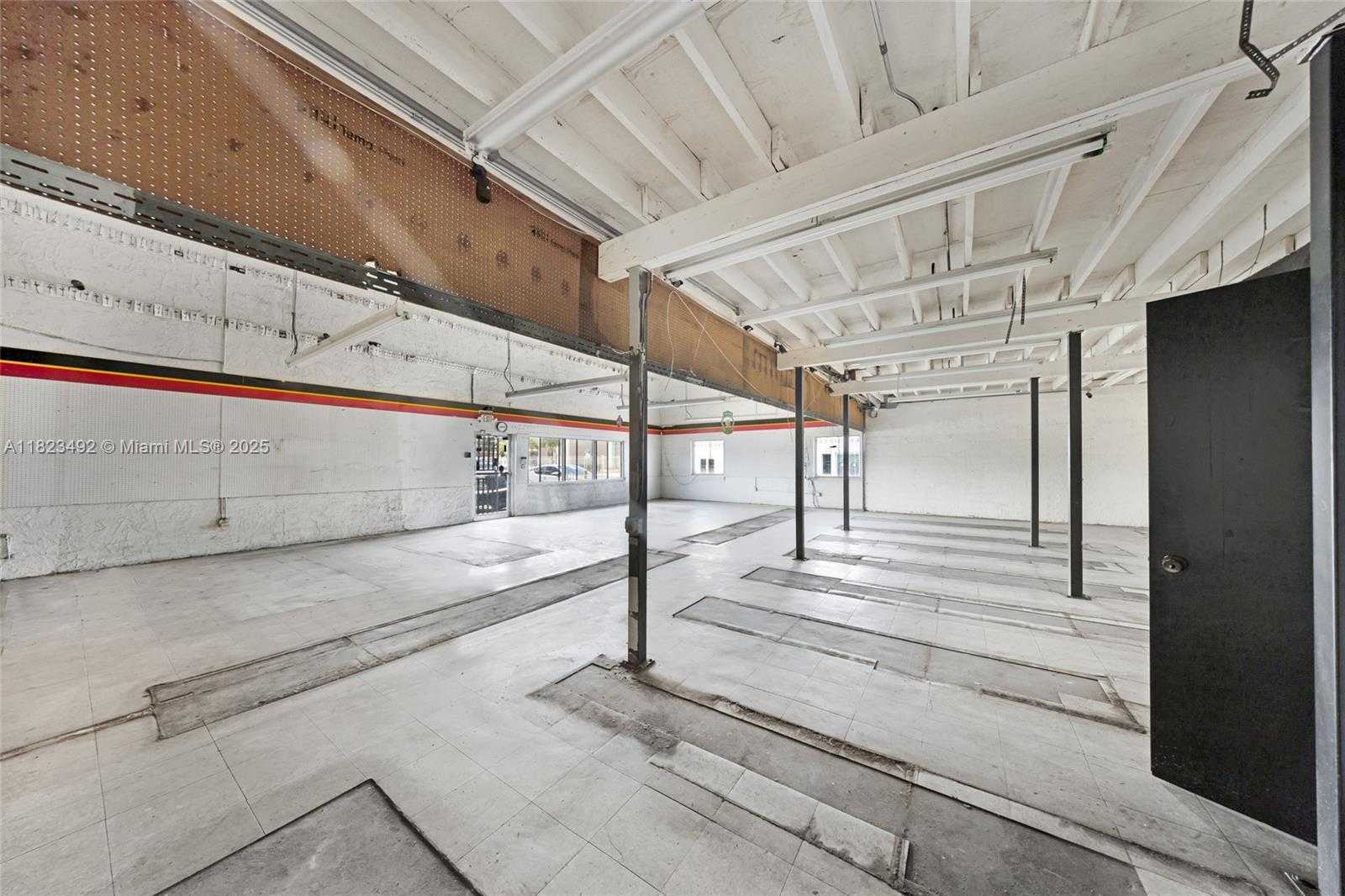 Small Image of 3401 NORTH WEST 7TH AVE, Miami Number 5