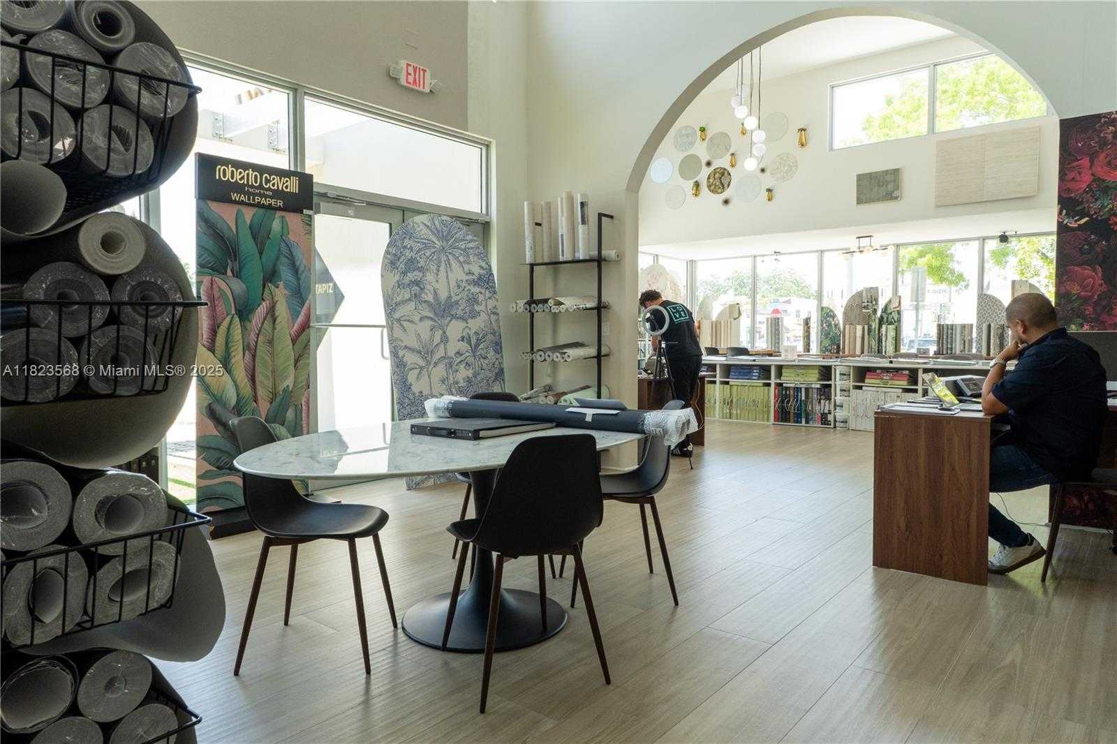 Small Image of 7111 BISCAYNE BLVD, Miami Number 14