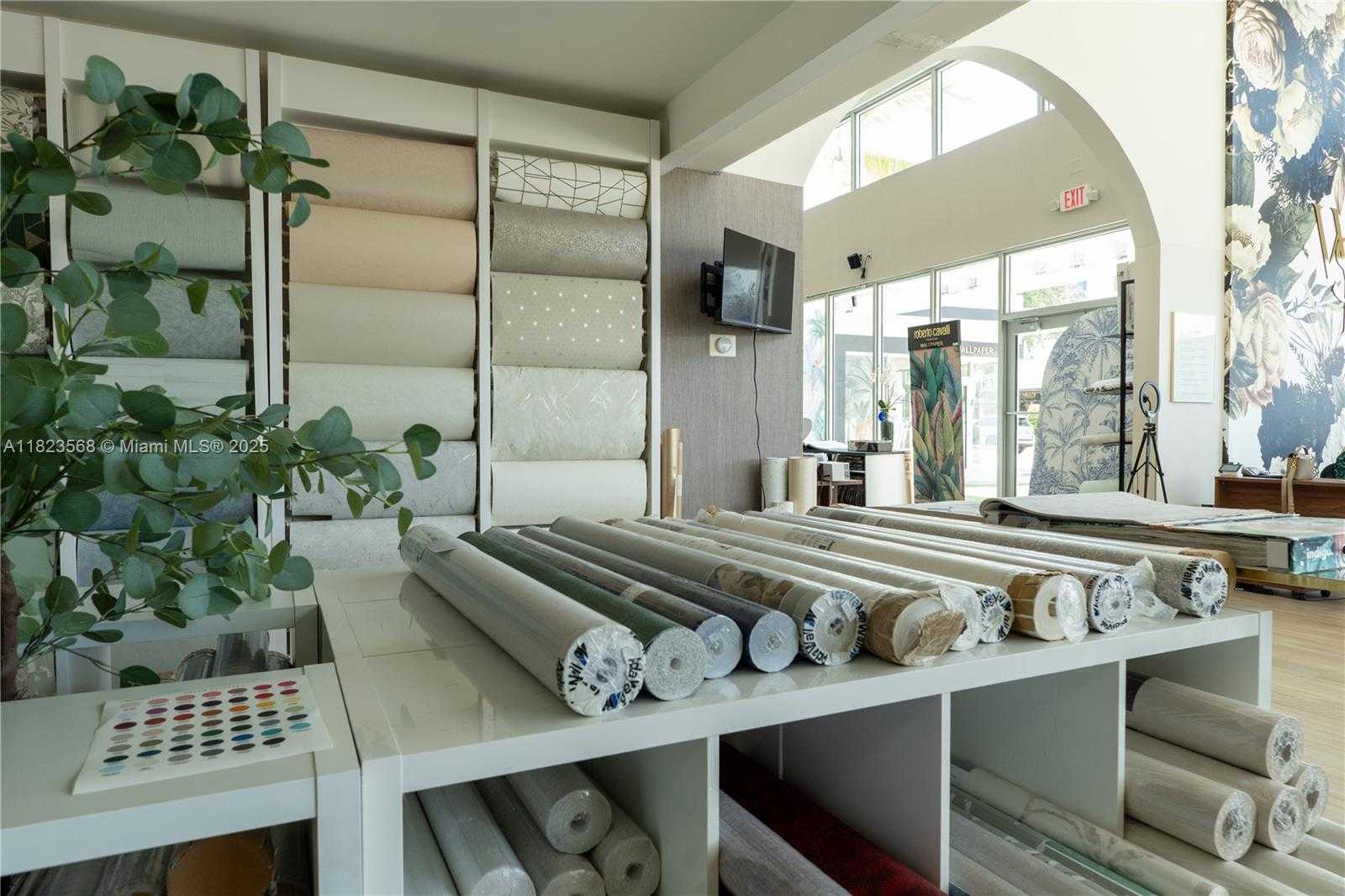 Small Image of 7111 BISCAYNE BLVD, Miami Number 16