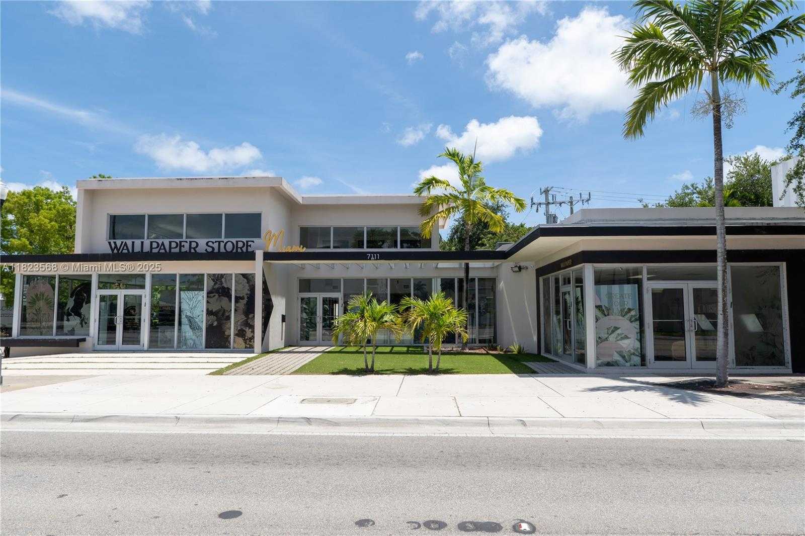 Small Image of 7111 BISCAYNE BLVD, Miami Number 2