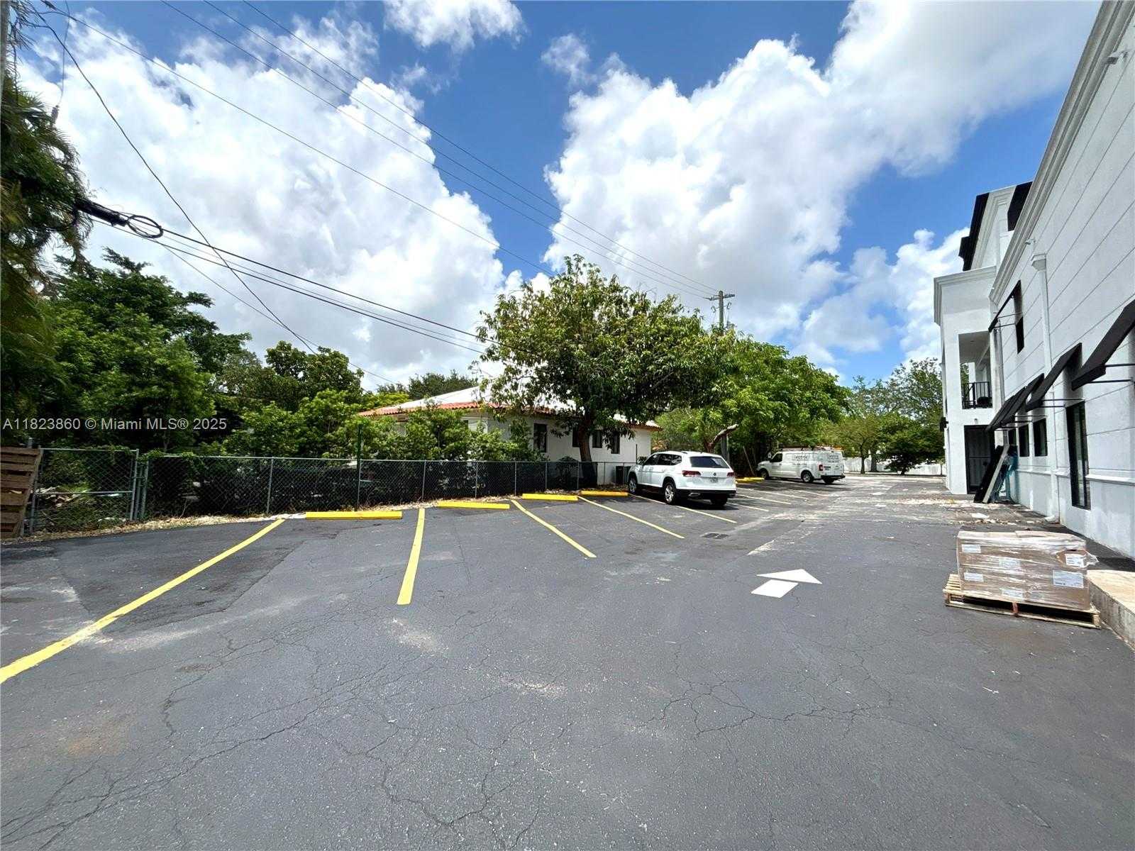 Small Image of 2700 SOUTH WEST 3RD AVE #201, Miami Number 12