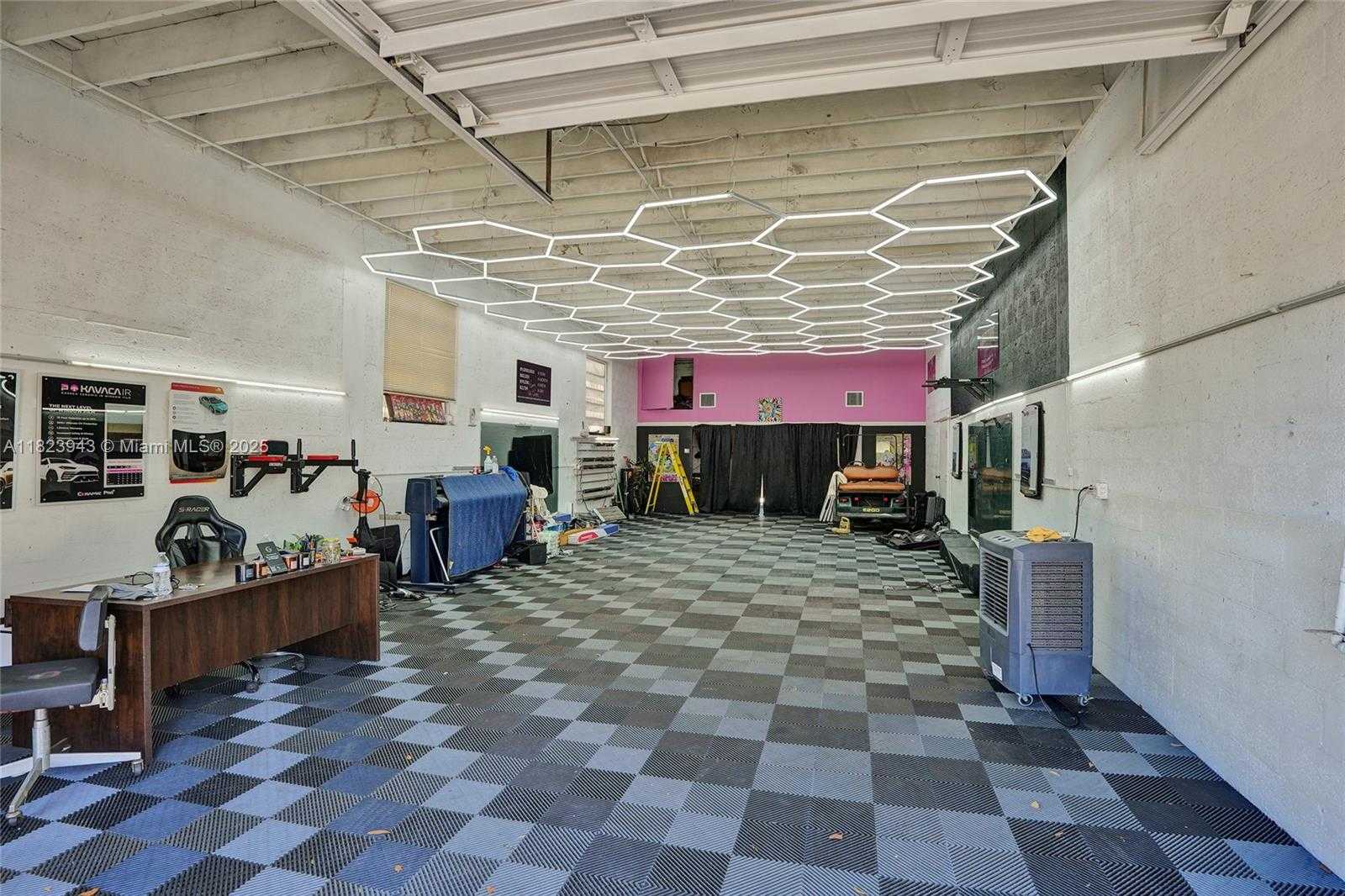 Small Image of 828 NORTH WEST 1ST ST, Fort Lauderdale Number 13