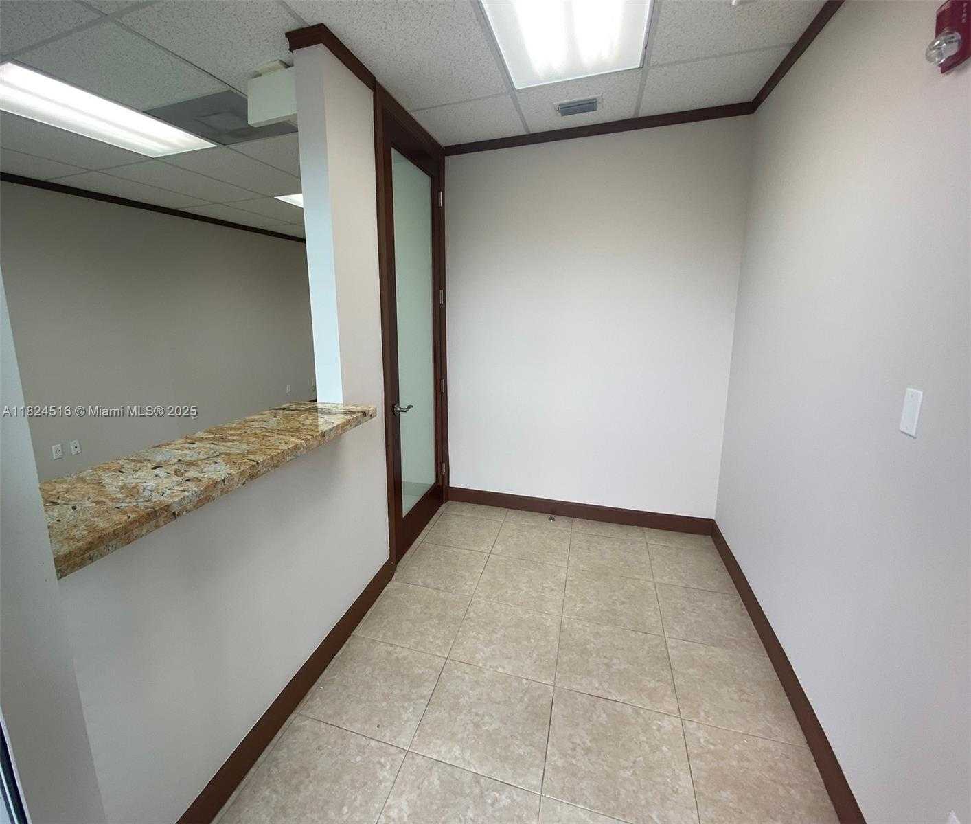 Small Image of 5220 SOUTH UNIVERSITY DR #104C, Davie Number 3