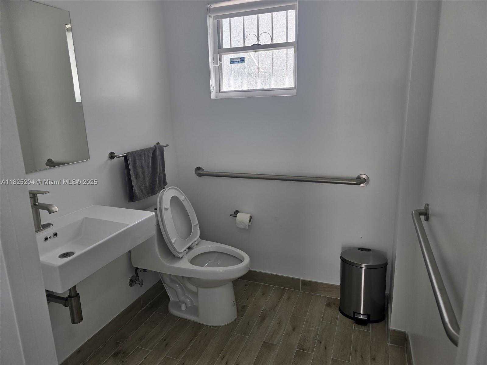 Small Image of 2441 NORTH WEST 93RD AVE #106