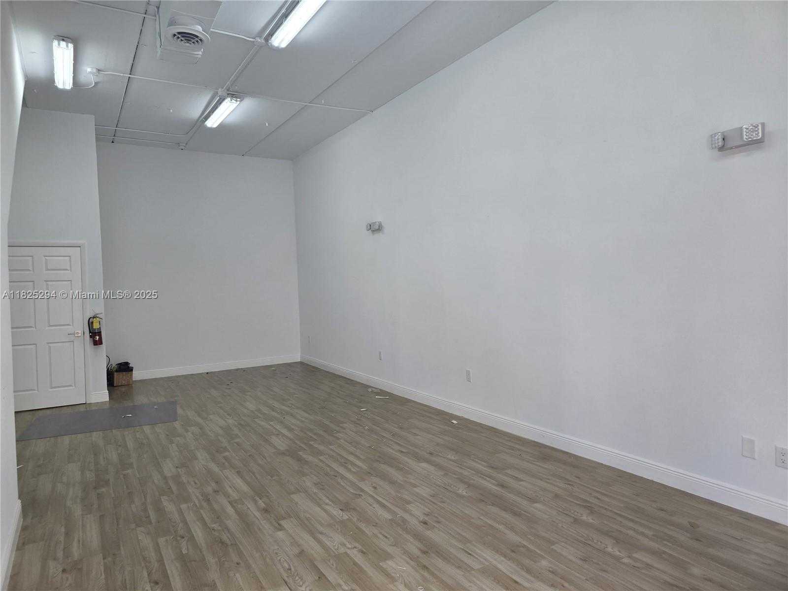 Small Image of 2441 NORTH WEST 93RD AVE #106