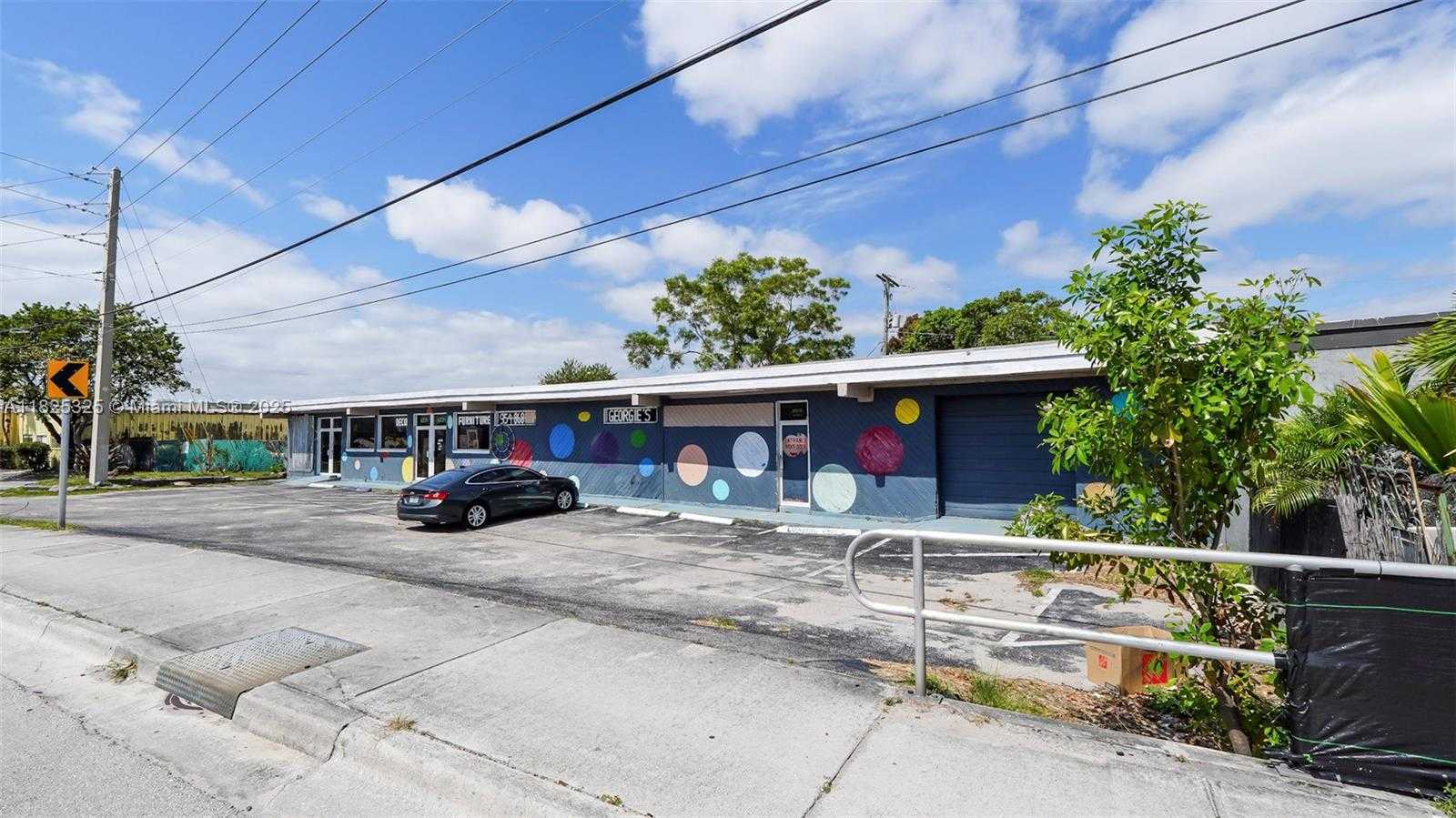 Small Image of 4231 NORTH DIXIE HWY, Oakland Park Number 2