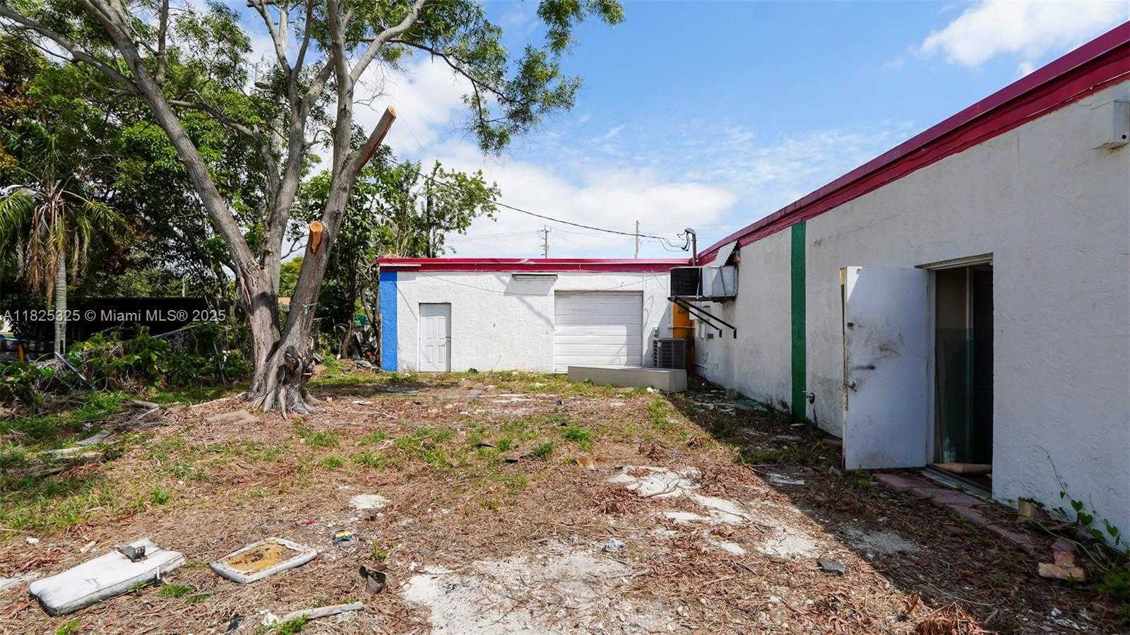 Small Image of 4231 NORTH DIXIE HWY, Oakland Park Number 4