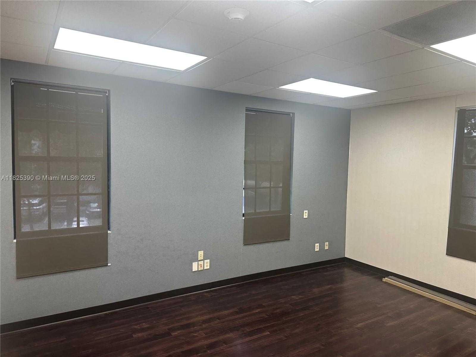 Small Image of 6600 NORTH COW PEN RD, Miami Lakes Number 12