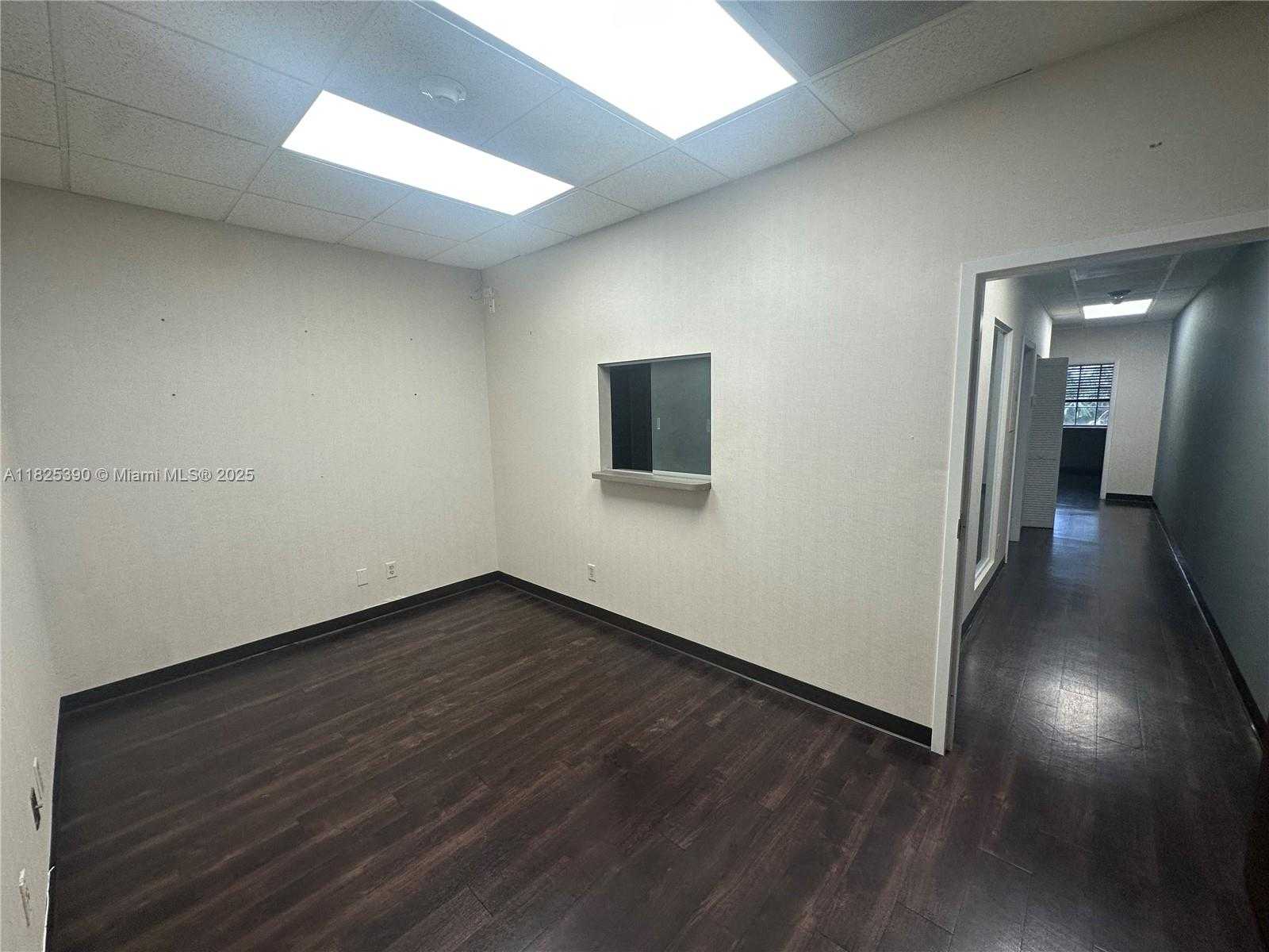 Small Image of 6600 NORTH COW PEN RD, Miami Lakes Number 6