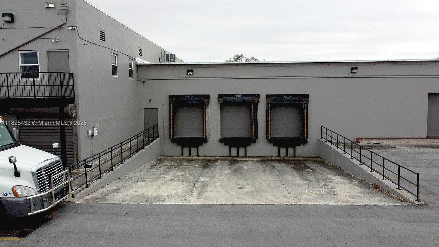 Small Image of 2424 NORTH WEST 46TH ST, Miami Number 8