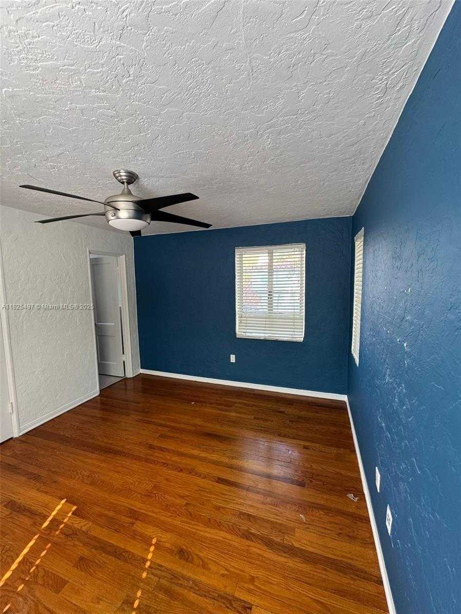 Small Image of 1247 ALTON RD, Miami Beach Number 13