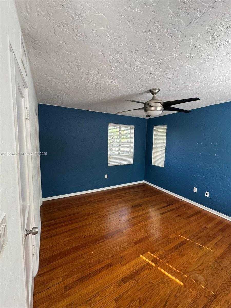 Small Image of 1247 ALTON RD, Miami Beach Number 14