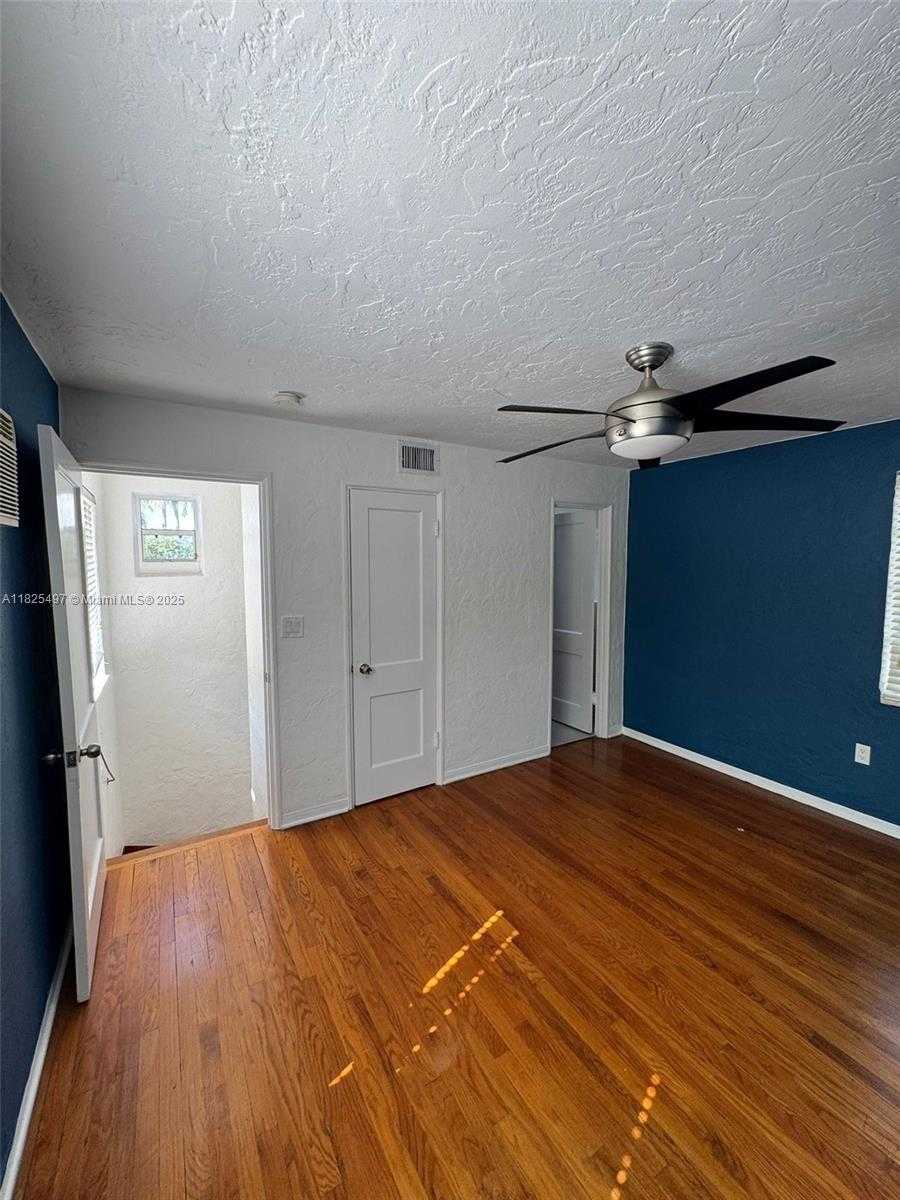 Small Image of 1247 ALTON RD, Miami Beach Number 15