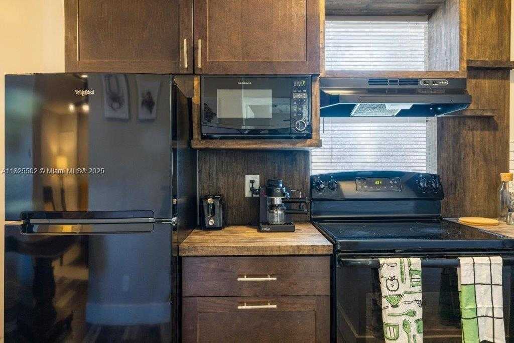 Small Image of 505 SOUTH EAST 20TH ST #1-5, Fort Lauderdale Number 12