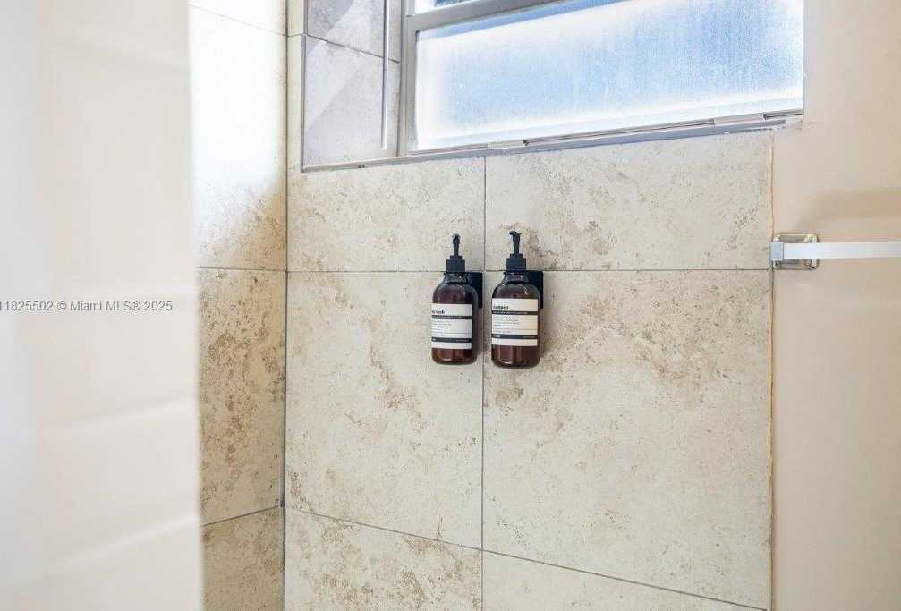 Small Image of 505 SOUTH EAST 20TH ST #1-5, Fort Lauderdale Number 16