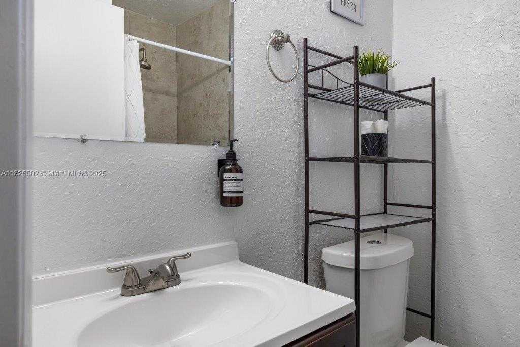 Small Image of 505 SOUTH EAST 20TH ST #1-5, Fort Lauderdale Number 40