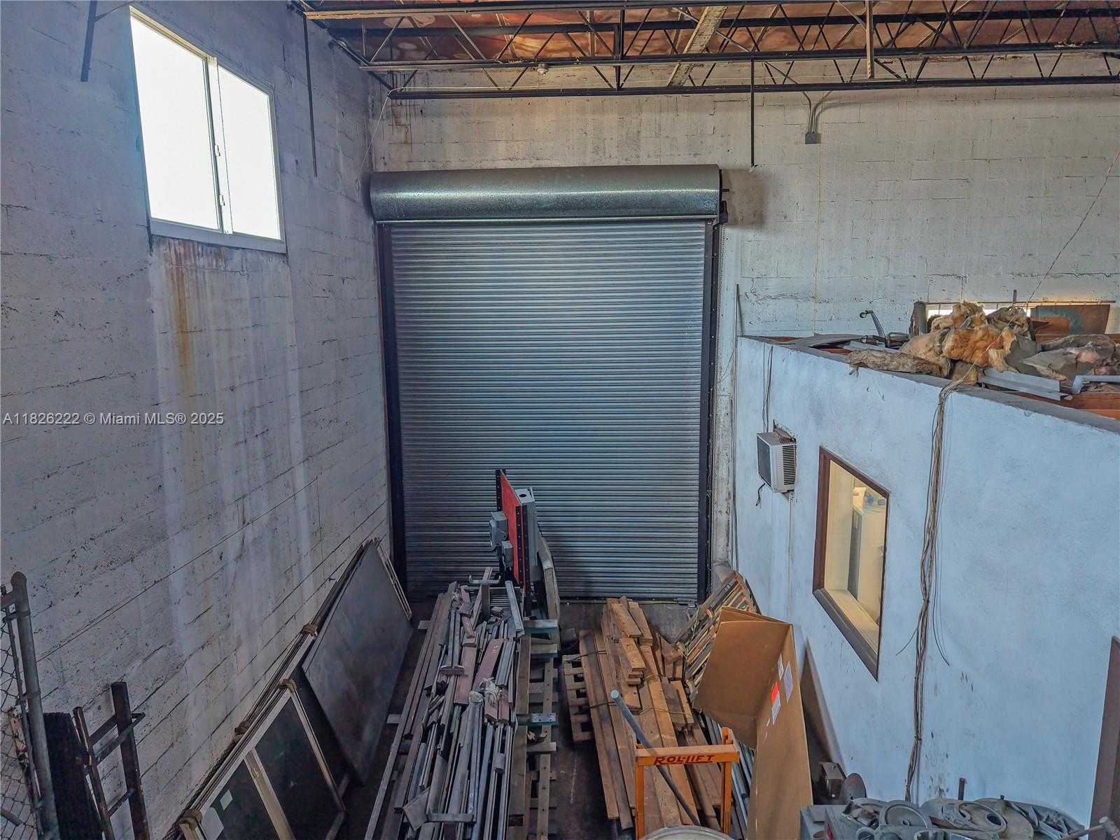 Small Image of 300 EAST 10TH CT, Hialeah Number 15