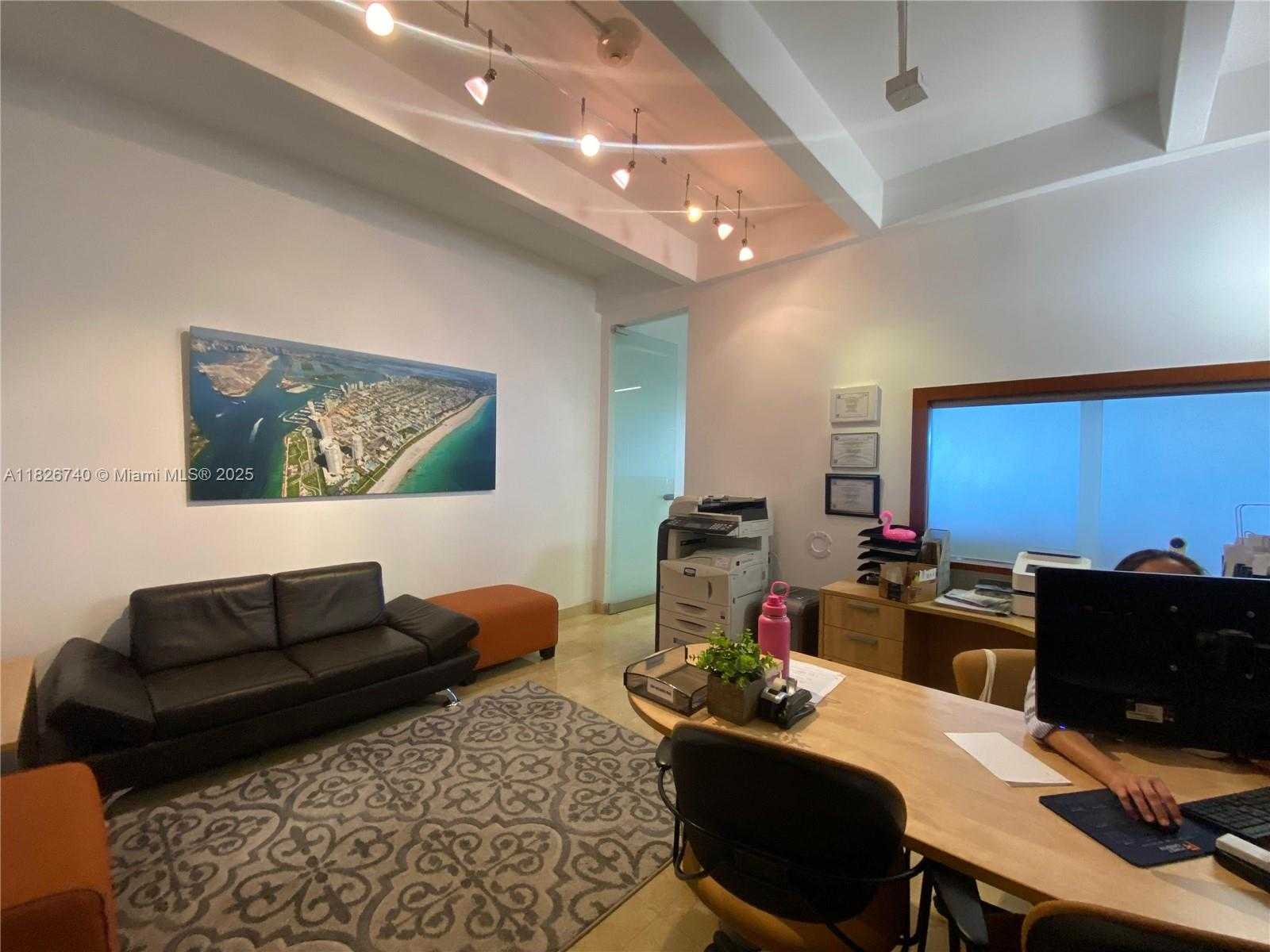 Small Image of 1680 MICHIGAN AVE #1014A, Miami Beach Number 8