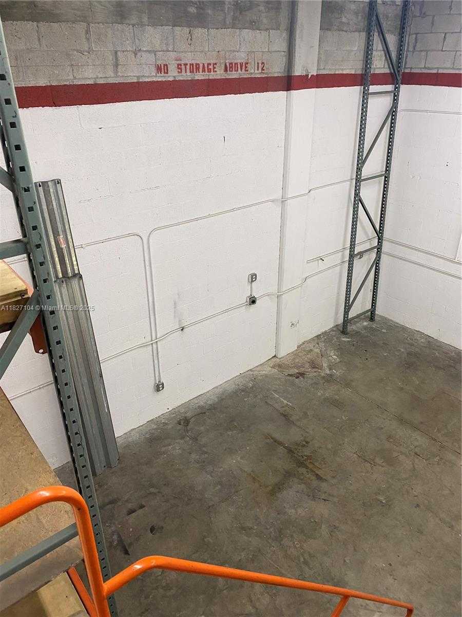Small Image of 10601 NORTH WEST 122ND ST #3, Medley Number 6
