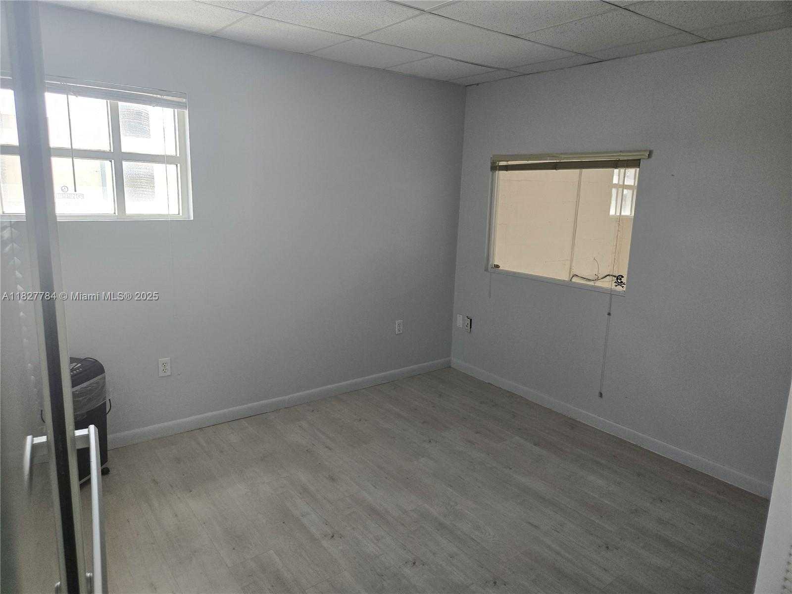 Small Image of 8574 NORTH WEST 61ST ST, Miami Number 4